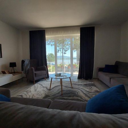 Fenix Apartment & Rooms Vinci Esterno foto